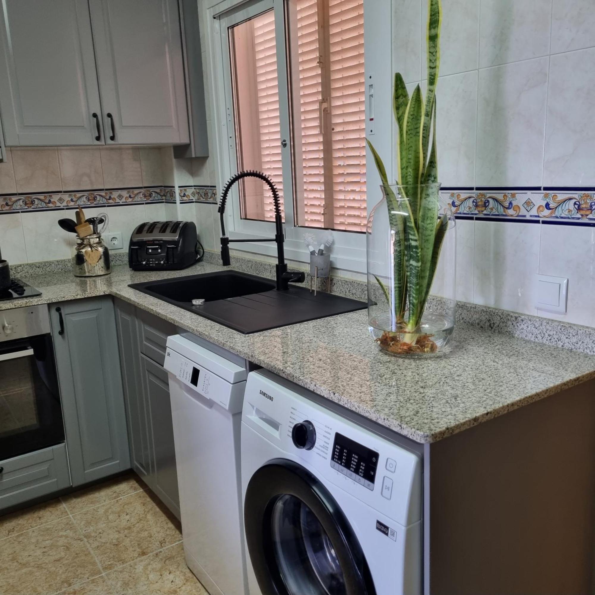 Sunrise Den, A Pie De Playa, Vista Al Mar Y Piscina Villa ปวยร์โต เด มาซาร์รอน ภายนอก รูปภาพ